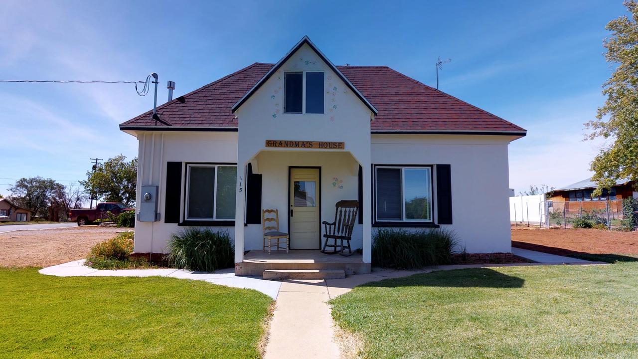 Hot Tub And Grandma'S Cottage, Charming And Nostalgic Blanding Exterior foto